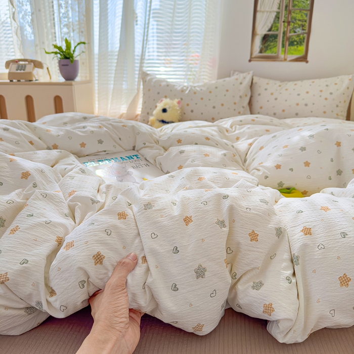 91家纺网 家纺一手货源 找家纺 竹合家纺 2025新品云感皱皱四件套跑量款小清新四件套 星星饼干