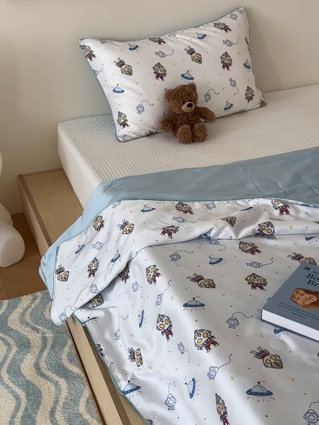 91家纺网 家纺一手货源 找家纺 西西家居 2025新款60支兰精天丝数码印花儿童夏被夏凉被空调被 小战士