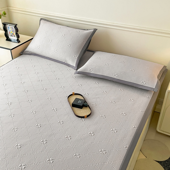 91家纺网 家纺一手货源 找家纺 【冰丝凉席三件套】2025春夏新款日式无印冰丝提花凉席良品A类夏冰丝席子床单席纯色三件套乙纶