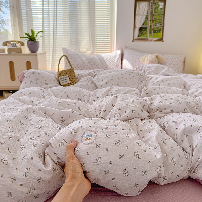 91家纺网 家纺一手货源 找家纺 竹合家纺 2025新品云感皱皱四件套跑量款小清新四件套 小确幸-粉