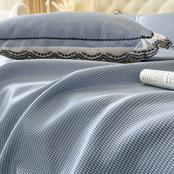 91家纺网 家纺一手货源 找家纺 恋尚 2025新款可机洗可水洗冰丝床裙软席 卡梵-蓝