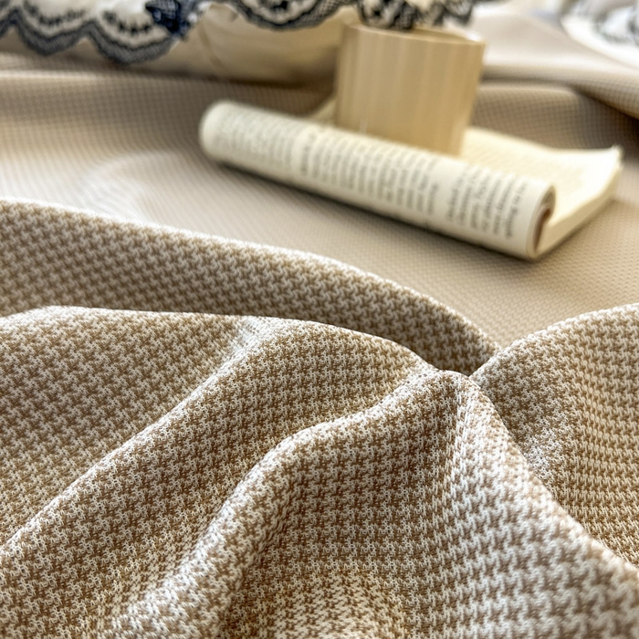 91家纺网 家纺一手货源 找家纺 恋尚 2025新款可机洗可水洗冰丝床裙软席 卡梵-浅咖