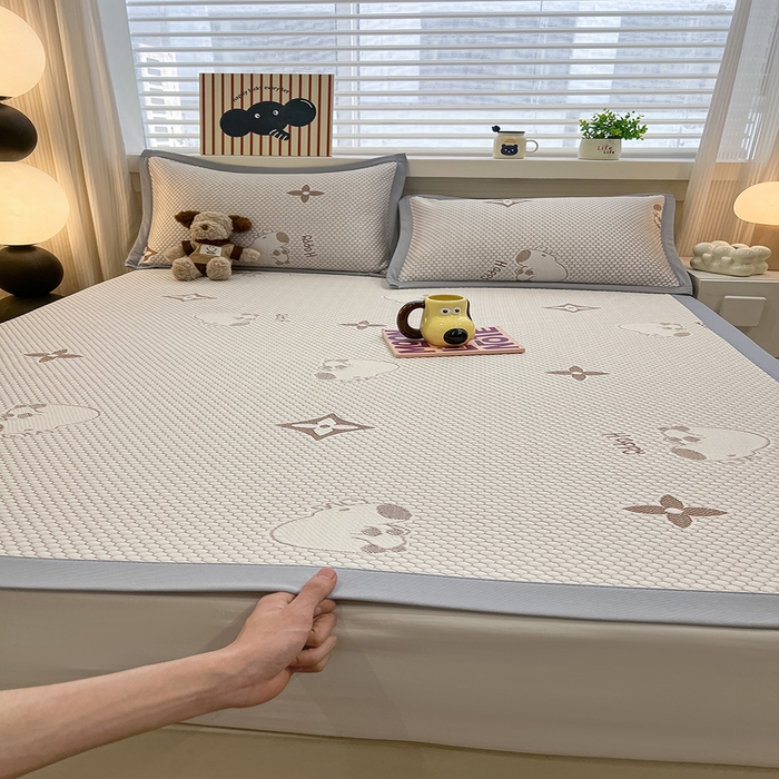 91家纺网 家纺一手货源 找家纺 857家居 2025新款卡皮巴拉凉豆豆凉席套件-床单款 卡皮巴拉-咖色