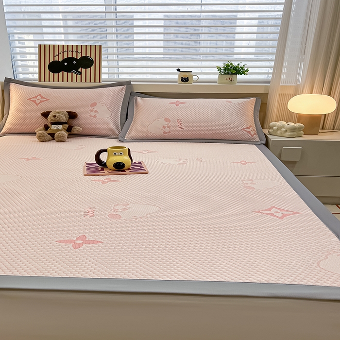 91家纺网 家纺一手货源 找家纺 857家居 2025新款卡皮巴拉凉豆豆凉席套件-床单款 卡皮巴拉-粉色