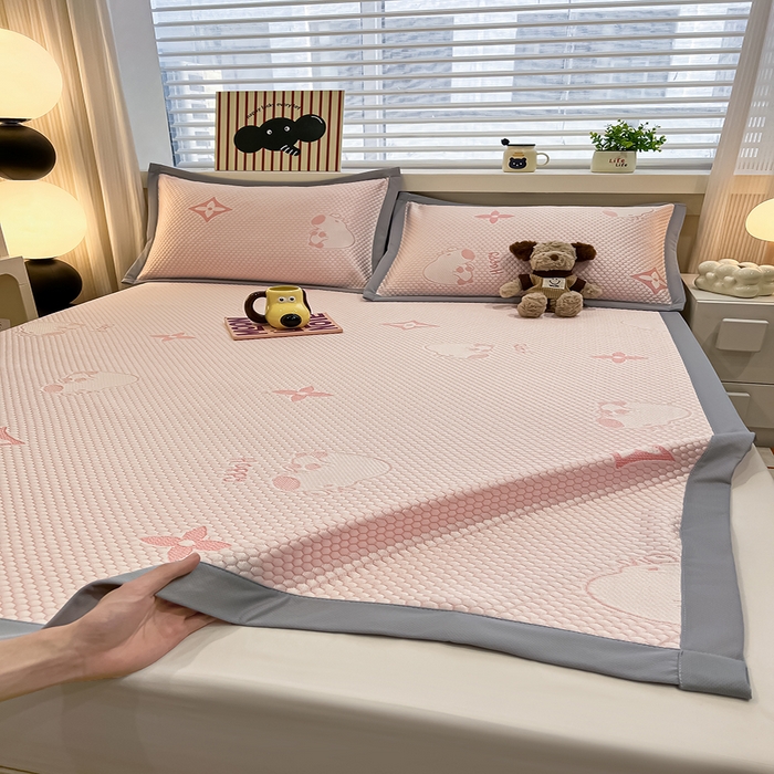 91家纺网 家纺一手货源 找家纺 857家居 2025新款卡皮巴拉凉豆豆凉席套件-床单款 卡皮巴拉-粉色