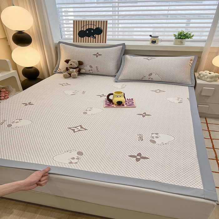 91家纺网 家纺一手货源 找家纺 857家居 2025新款卡皮巴拉凉豆豆凉席套件-床单款 卡皮巴拉-咖色