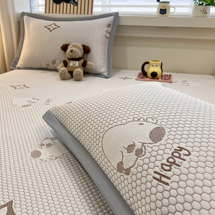 91家纺网 家纺一手货源 找家纺 857家居 2025新款卡皮巴拉凉豆豆凉席套件-床单款 卡皮巴拉-咖色