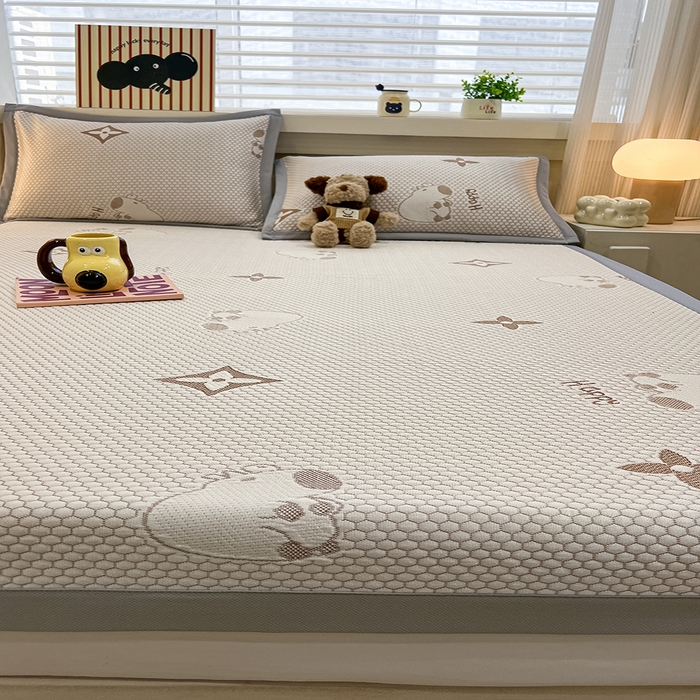 91家纺网 家纺一手货源 找家纺 857家居 2025新款卡皮巴拉凉豆豆凉席套件-床单款 卡皮巴拉-咖色