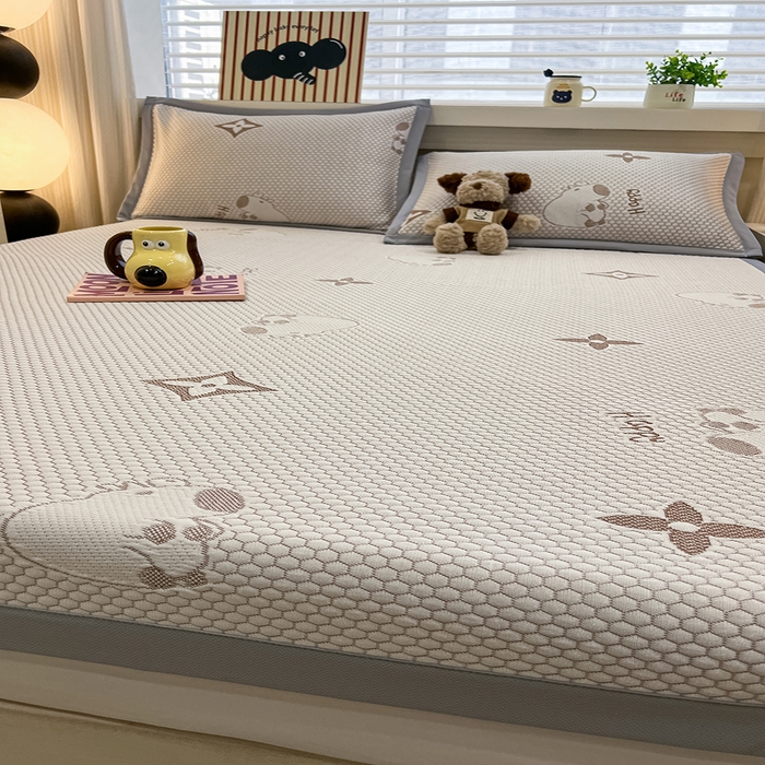 91家纺网 家纺一手货源 找家纺 857家居 2025新款卡皮巴拉凉豆豆凉席套件-床单款 卡皮巴拉-咖色