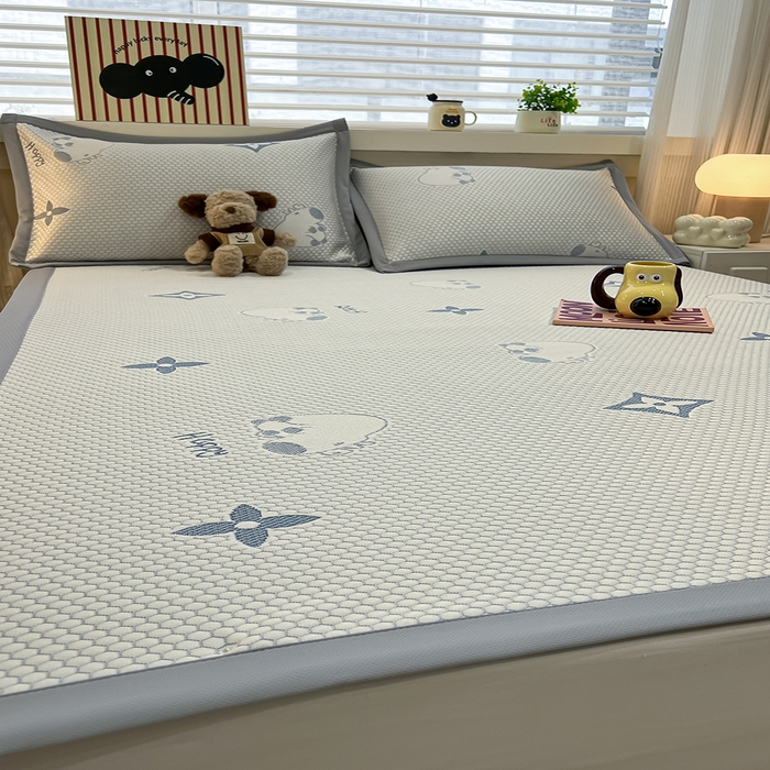 91家纺网 家纺一手货源 找家纺 857家居 2025新款卡皮巴拉凉豆豆凉席套件-床单款 卡皮巴拉-蓝色