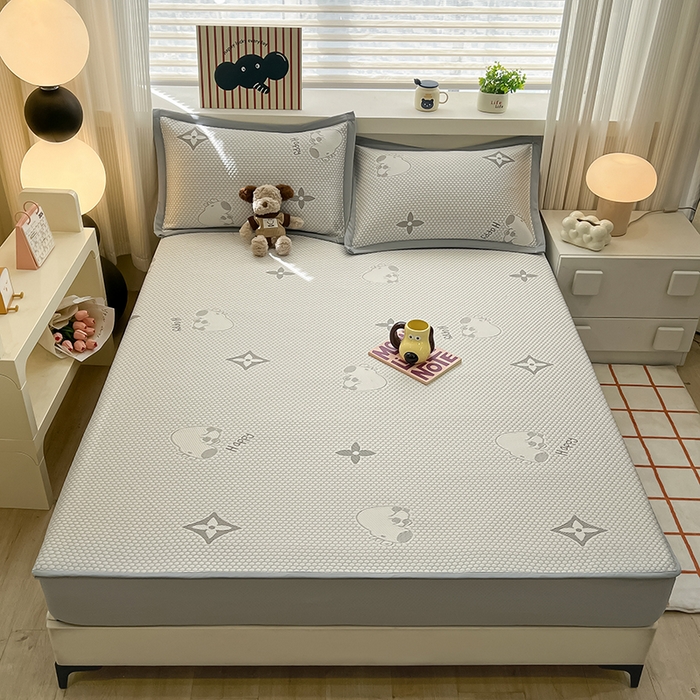 91家纺网 家纺一手货源 找家纺 （总）857家居 2025新款卡皮巴拉凉豆豆凉席套件-床笠款