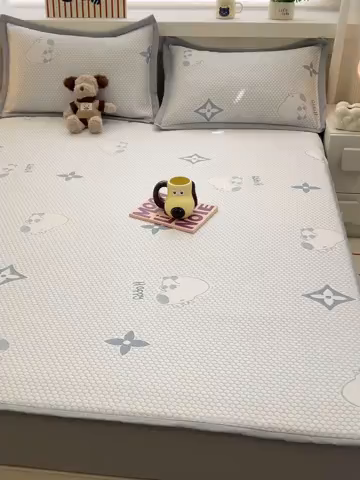 91家纺网 家纺一手货源 找家纺 （总）857家居 2025新款卡皮巴拉凉豆豆凉席套件-床笠款