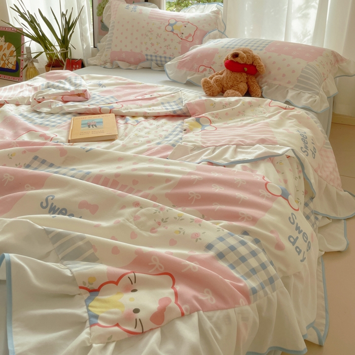 91家纺网 家纺一手货源 找家纺 桃心家居 2025新款A类云柔水洗棉花边韩版少女可爱仙仙大豆单夏被夏凉被空调被四件套 水洗棉花边-夏被布丁猫