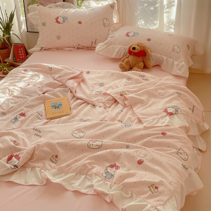 91家纺网 家纺一手货源 找家纺 桃心家居 2025新款A类云柔水洗棉花边韩版少女可爱仙仙大豆单夏被夏凉被空调被四件套 水洗棉花边-夏被甜甜猫咪