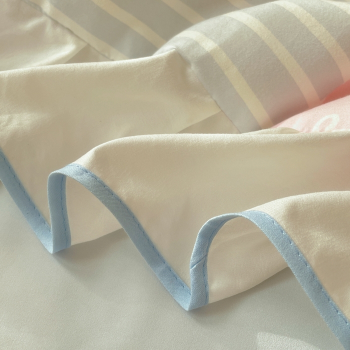 91家纺网 家纺一手货源 找家纺 桃心家居 2025新款A类云柔水洗棉花边韩版少女可爱仙仙大豆单夏被夏凉被空调被四件套 水洗棉花边-夏被布丁猫