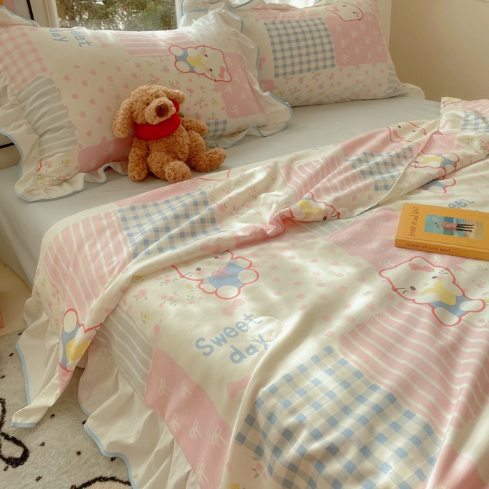 91家纺网 家纺一手货源 找家纺 桃心家居 2025新款A类云柔水洗棉花边韩版少女可爱仙仙大豆单夏被夏凉被空调被四件套 水洗棉花边-夏被布丁猫