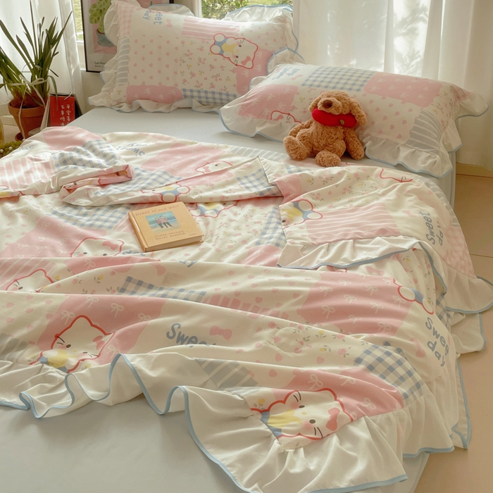 91家纺网 家纺一手货源 找家纺 桃心家居 2025新款A类云柔水洗棉花边韩版少女可爱仙仙大豆单夏被夏凉被空调被四件套 水洗棉花边-夏被布丁猫