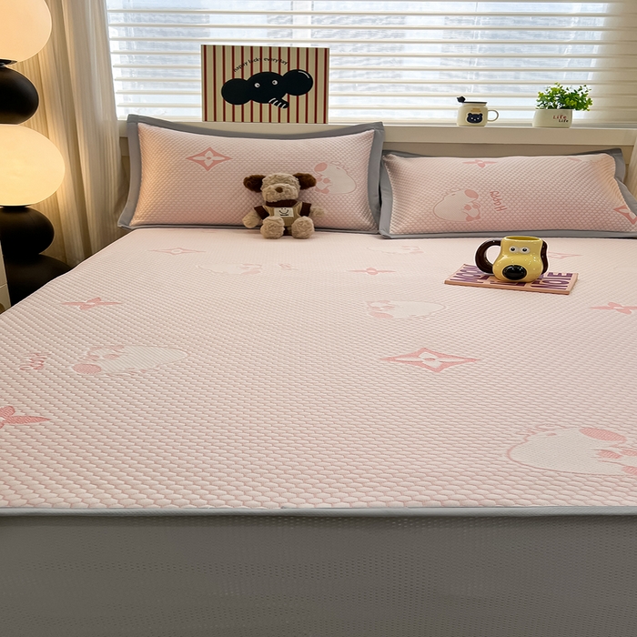 91家纺网 家纺一手货源 找家纺 857家居 2025新款卡皮巴拉凉豆豆凉席套件-床笠款 卡皮巴拉-粉色