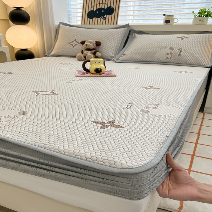 91家纺网 家纺一手货源 找家纺 857家居 2025新款卡皮巴拉凉豆豆凉席套件-床笠款 卡皮巴拉-咖色