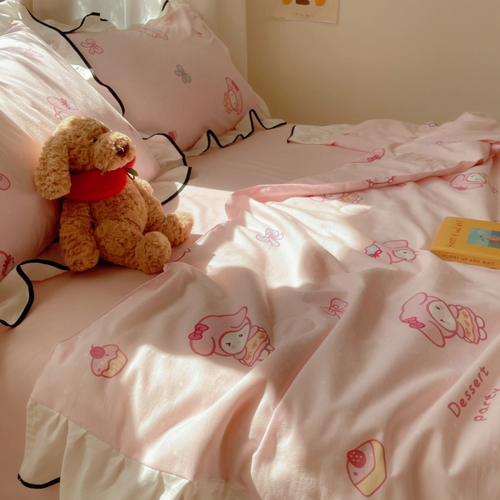 91家纺网 家纺一手货源 找家纺 桃心家居 2025新款A类云柔水洗棉花边韩版少女可爱仙仙大豆单夏被夏凉被空调被四件套 水洗棉花边-夏被甜品兔兔