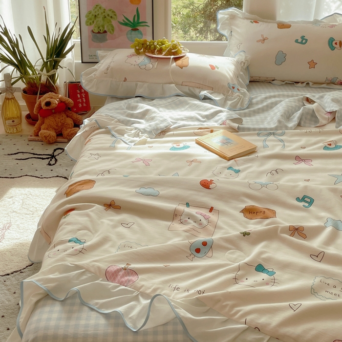 91家纺网 家纺一手货源 找家纺 桃心家居 2025新款A类云柔水洗棉花边韩版少女可爱仙仙大豆单夏被夏凉被空调被四件套 水洗棉花边-夏被猫咪日记