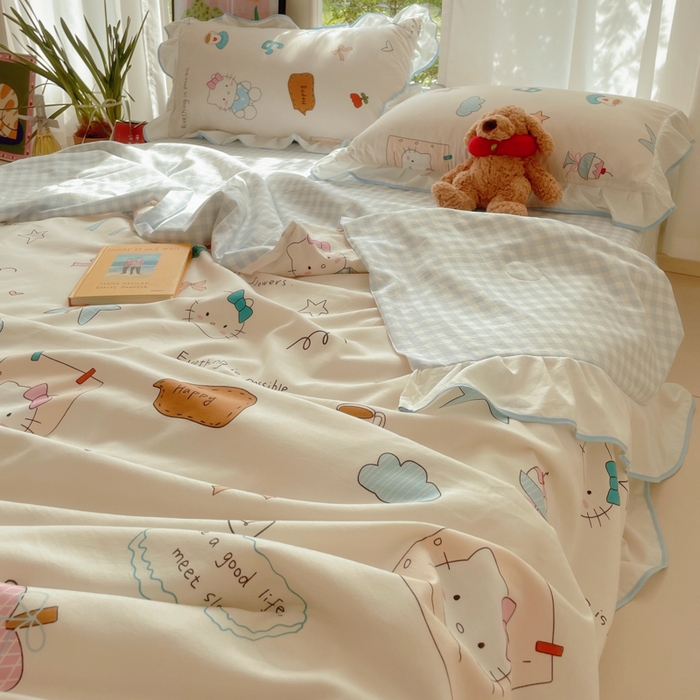 91家纺网 家纺一手货源 找家纺 桃心家居 2025新款A类云柔水洗棉花边韩版少女可爱仙仙大豆单夏被夏凉被空调被四件套 水洗棉花边-夏被猫咪日记