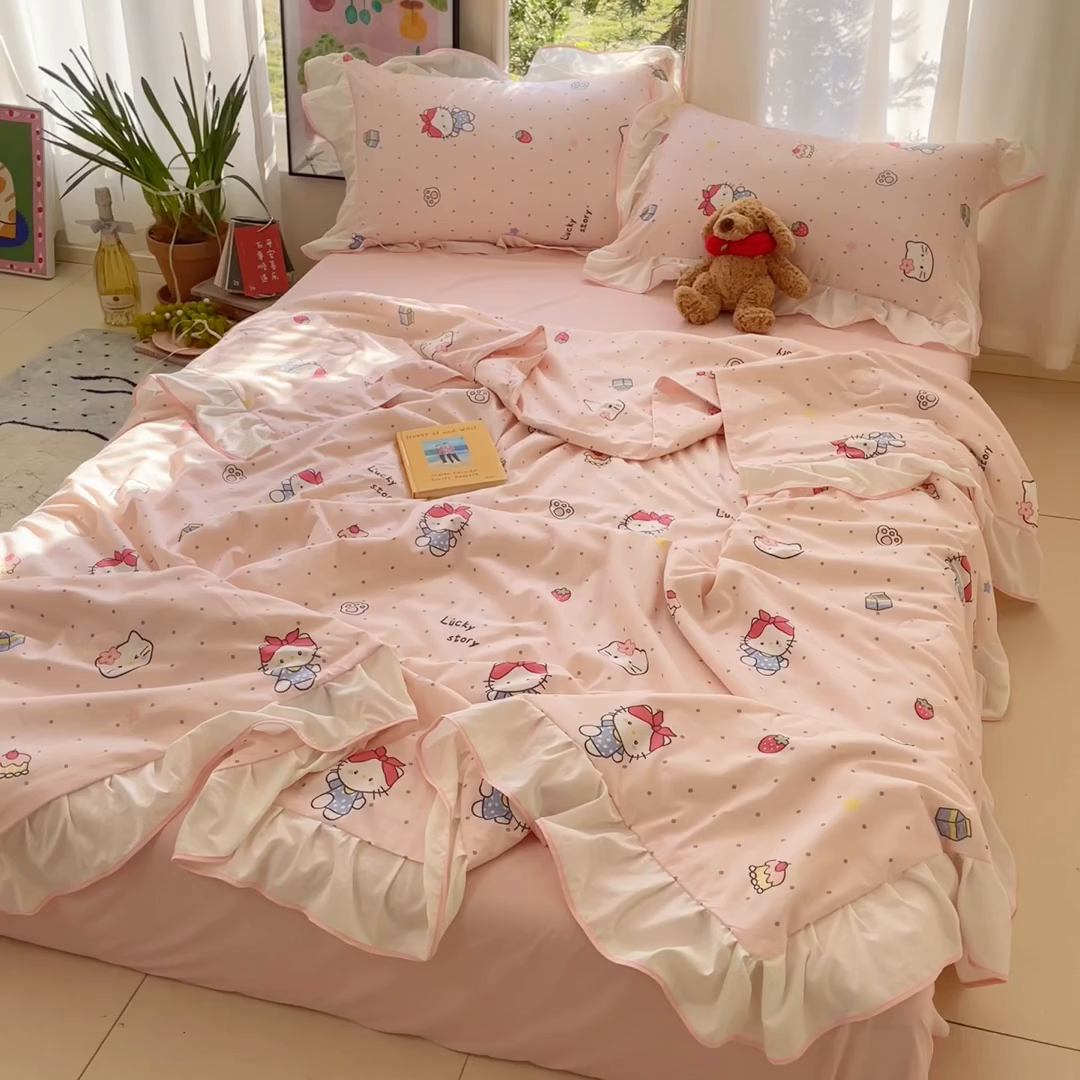 91家纺网 家纺一手货源 找家纺 桃心家居 2025新款A类云柔水洗棉花边韩版少女可爱仙仙大豆单夏被夏凉被空调被四件套 水洗棉花边-夏被甜甜猫咪