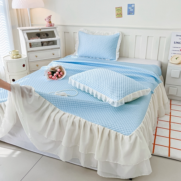 91家纺网 家纺一手货源 找家纺 857家居 2025新款冰雪凉豆豆床裙凉席三件套 冰雪豆豆席蓝