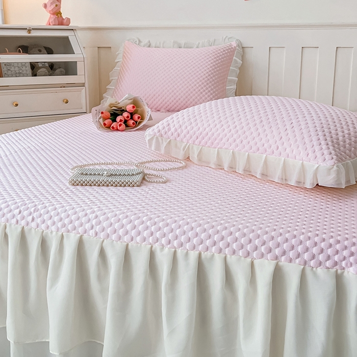 91家纺网 家纺一手货源 找家纺 857家居 2025新款冰雪凉豆豆床裙凉席三件套 冰雪豆豆席粉