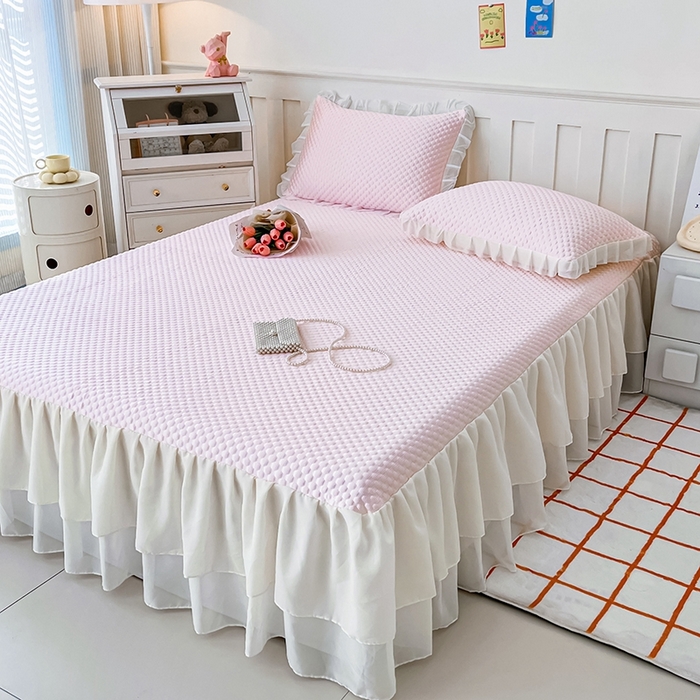 91家纺网 家纺一手货源 找家纺 857家居 2025新款冰雪凉豆豆床裙凉席三件套 冰雪豆豆席粉