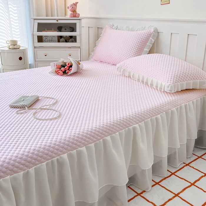 91家纺网 家纺一手货源 找家纺 857家居 2025新款冰雪凉豆豆床裙凉席三件套 冰雪豆豆席粉