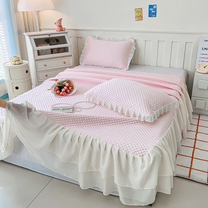 91家纺网 家纺一手货源 找家纺 857家居 2025新款冰雪凉豆豆床裙凉席三件套 冰雪豆豆席粉