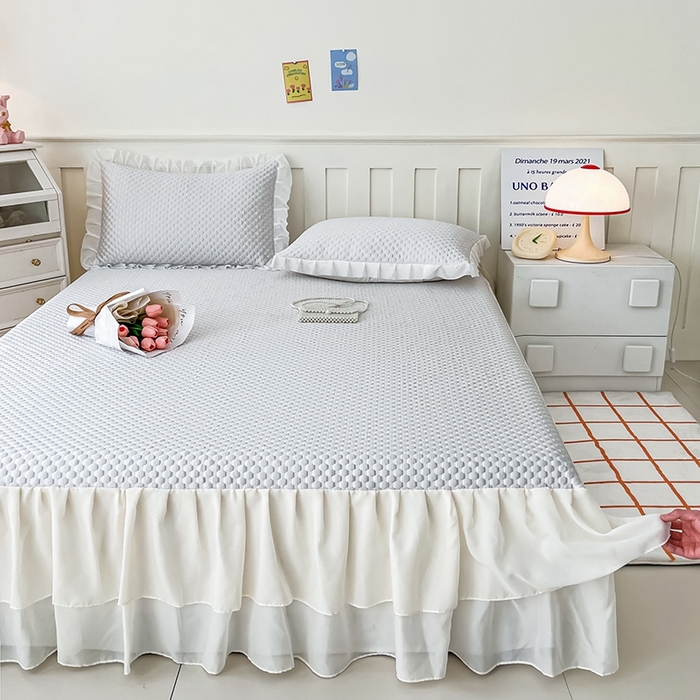 91家纺网 家纺一手货源 找家纺 857家居 2025新款冰雪凉豆豆床裙凉席三件套 冰雪豆豆席灰