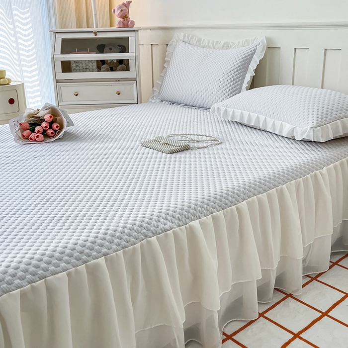 91家纺网 家纺一手货源 找家纺 857家居 2025新款冰雪凉豆豆床裙凉席三件套 冰雪豆豆席灰