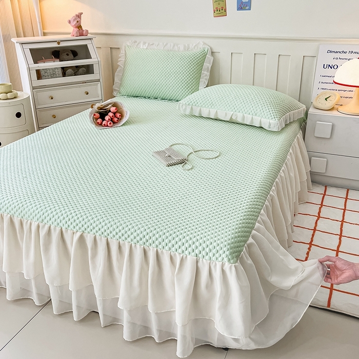 91家纺网 家纺一手货源 找家纺 857家居 2025新款冰雪凉豆豆床裙凉席三件套 冰雪豆豆席绿