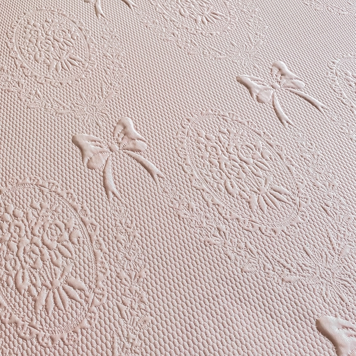 91家纺网 家纺一手货源 找家纺 857家居 2025新款手捧花凉豆豆床裙凉席三件套 手捧花粉