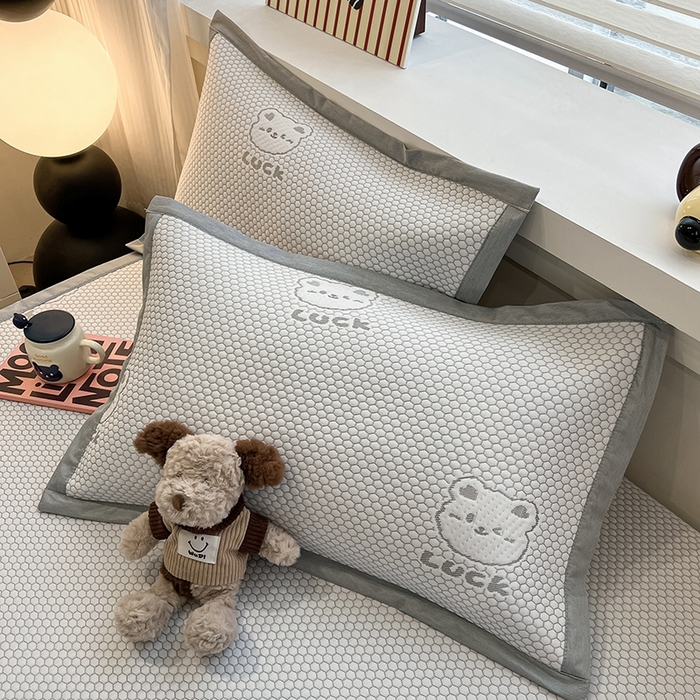 91家纺网 家纺一手货源 找家纺 （总）857家居 2025新款提花冰豆豆凉席三件套