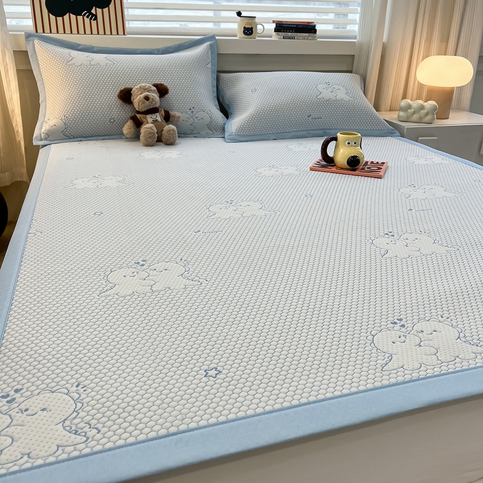 91家纺网 家纺一手货源 找家纺 857家居 2025新款提花冰豆豆凉席三件套 豆豆席蓝恐龙