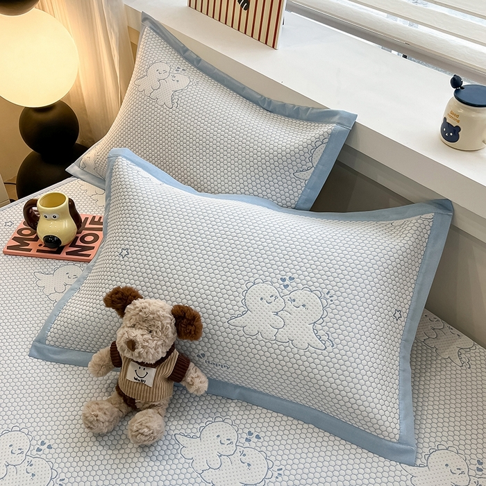 91家纺网 家纺一手货源 找家纺 857家居 2025新款提花冰豆豆凉席三件套 豆豆席蓝恐龙