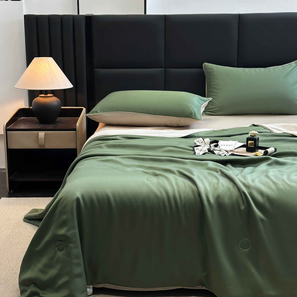 91家纺网 家纺一手货源 找家纺 2025新款100%兰精天丝60支夏被单品夏被四件套 石青绿+香槟