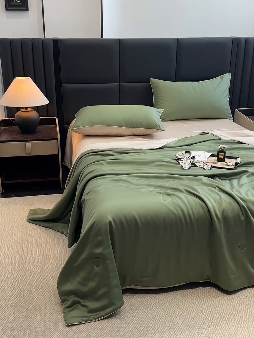 91家纺网 家纺一手货源 找家纺 2025新款100%兰精天丝60支夏被单品夏被四件套 石青绿+香槟