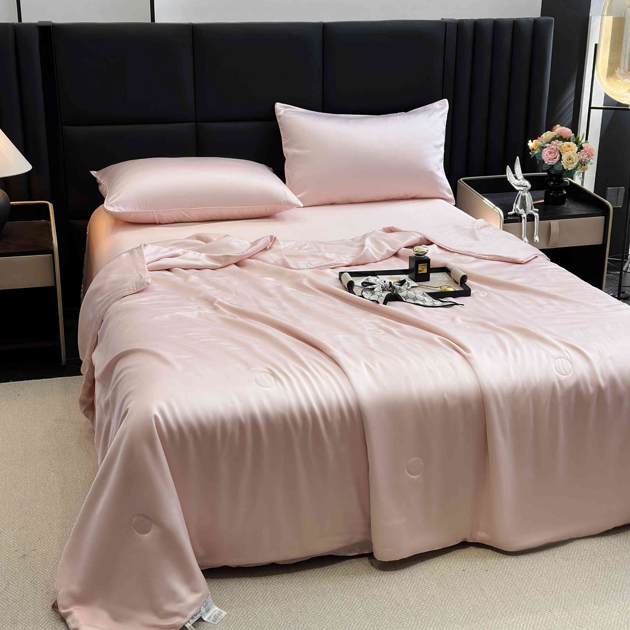 91家纺网 家纺一手货源 找家纺 2025新款100%兰精天丝60支夏被单品夏被四件套 水粉