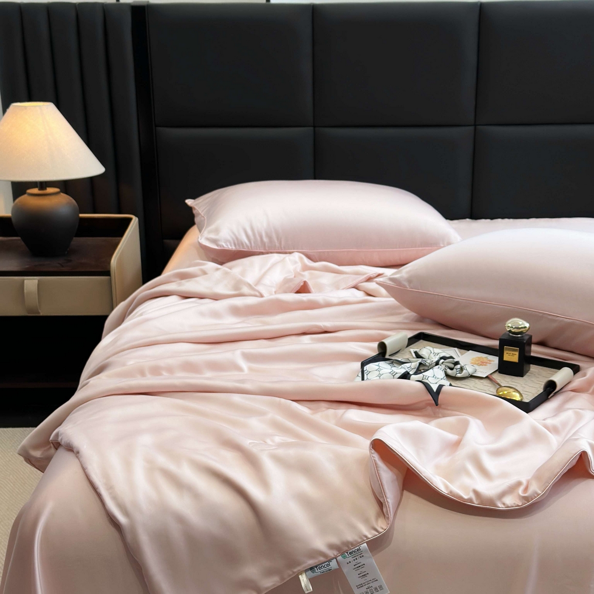 91家纺网 家纺一手货源 找家纺 2025新款100%兰精天丝60支夏被单品夏被四件套 水粉