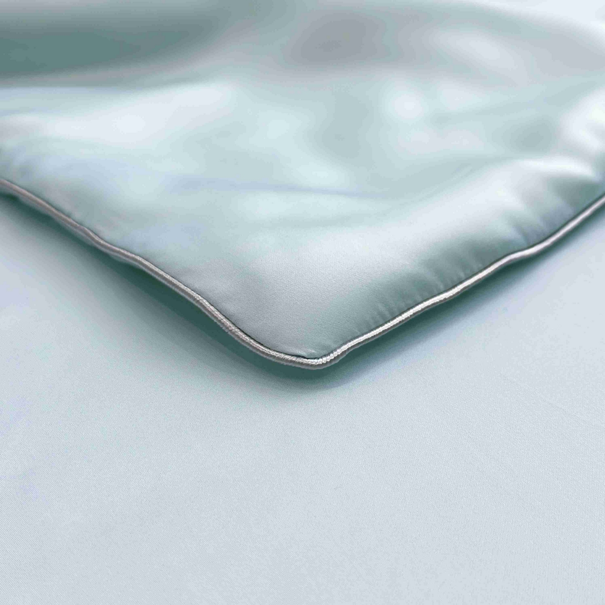 91家纺网 家纺一手货源 找家纺 2025新款100%兰精天丝60支夏被单品夏被四件套 天水蓝