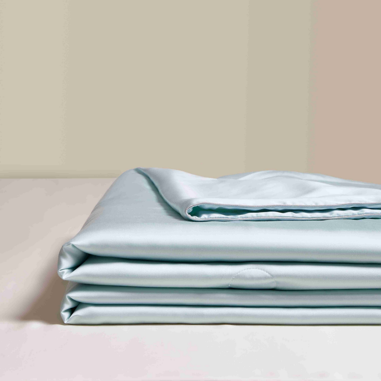 91家纺网 家纺一手货源 找家纺 2025新款100%兰精天丝60支夏被单品夏被四件套 天水蓝