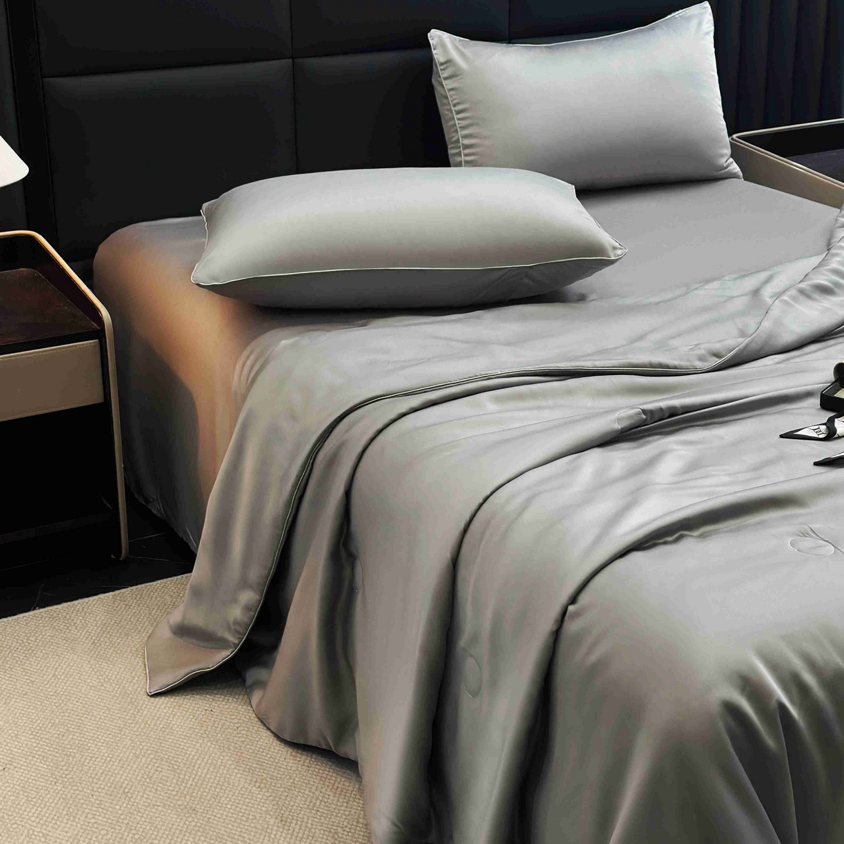 91家纺网 家纺一手货源 找家纺 2025新款100%兰精天丝60支夏被单品夏被四件套 烟灰