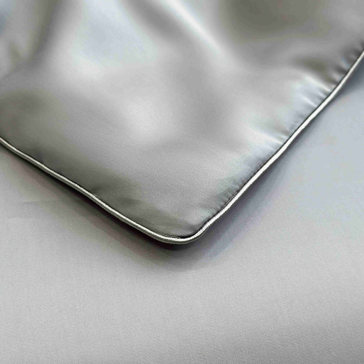 91家纺网 家纺一手货源 找家纺 2025新款100%兰精天丝60支夏被单品夏被四件套 烟灰