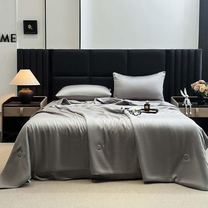 91家纺网 家纺一手货源 找家纺 2025新款100%兰精天丝60支夏被单品夏被四件套 烟灰