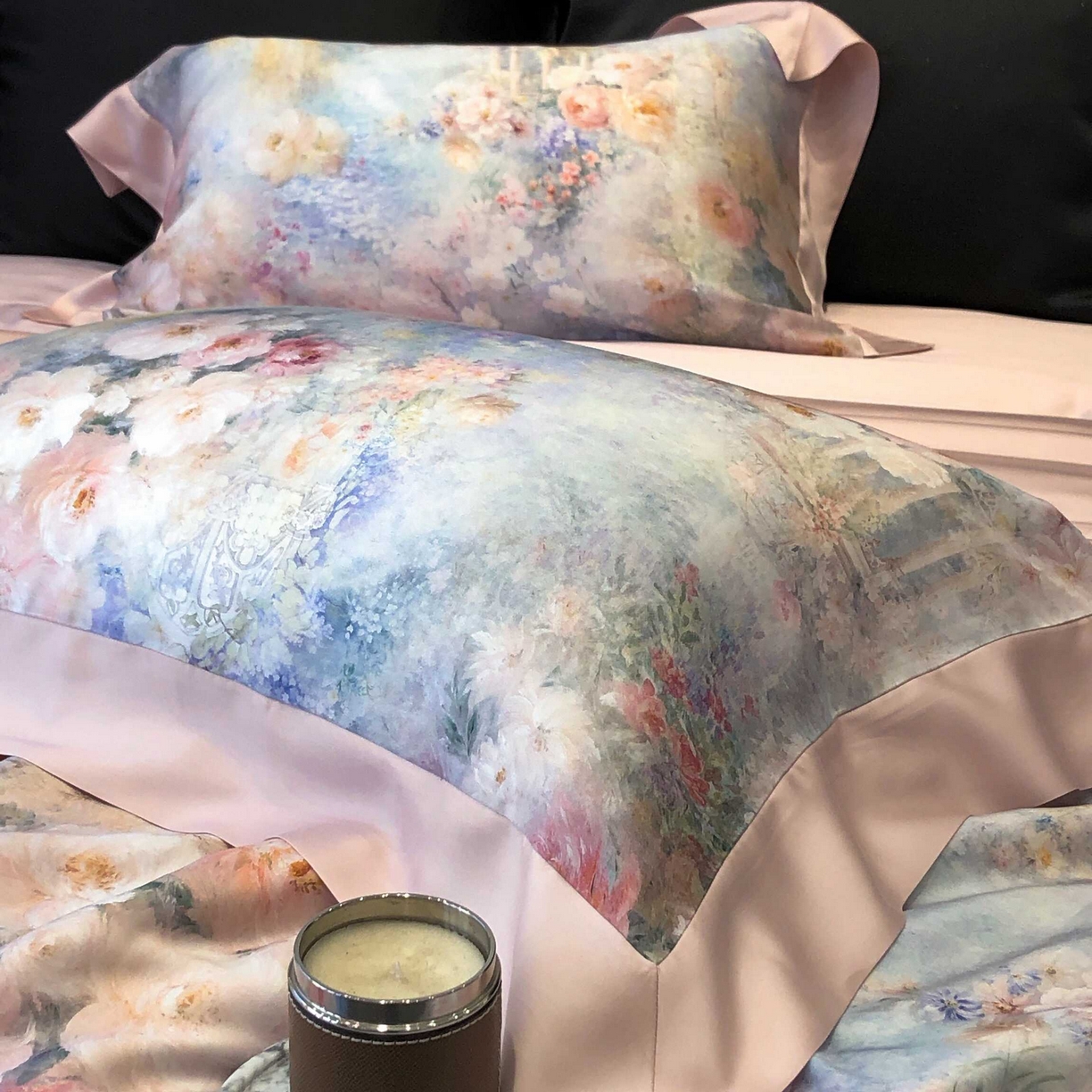 91家纺网 家纺一手货源 找家纺 太古汇家居 2025新款兰精天丝活性数码印花夏被系列 花开半夏-蜜可粉