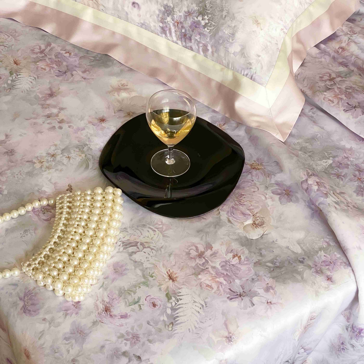 91家纺网 家纺一手货源 找家纺 太古汇家居 2025新款兰精天丝活性数码印花夏被系列 瑾尚花语-紫色